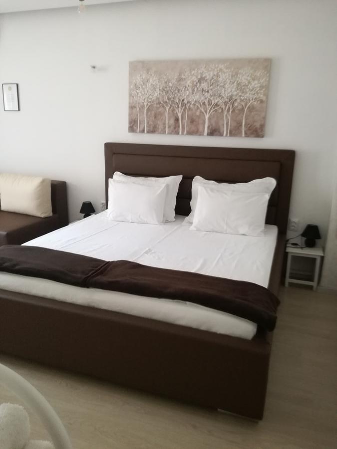 Guesthouse Coco Slavonski Brod Exterior foto